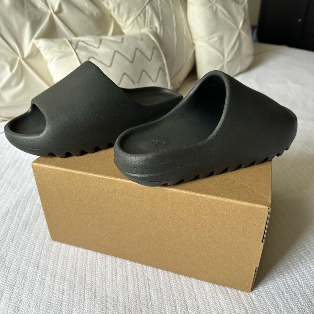 Yeezy Slides